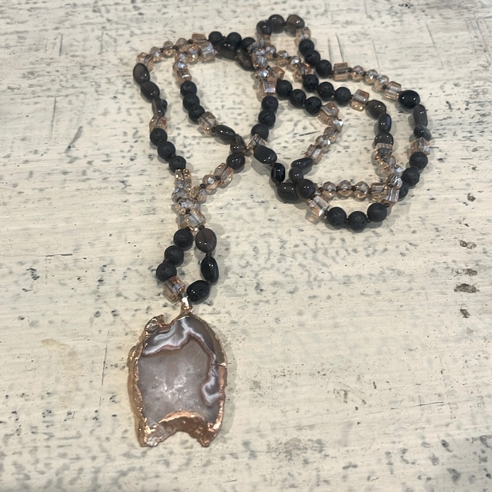 NWOT Bohemian Style beaded stone necklace